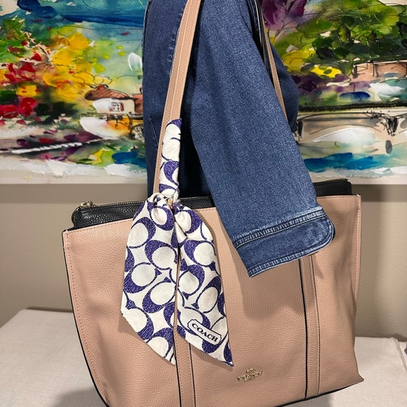 Coach Silk Scarf Navy and Cream Signature Print - Picture 5 of 6